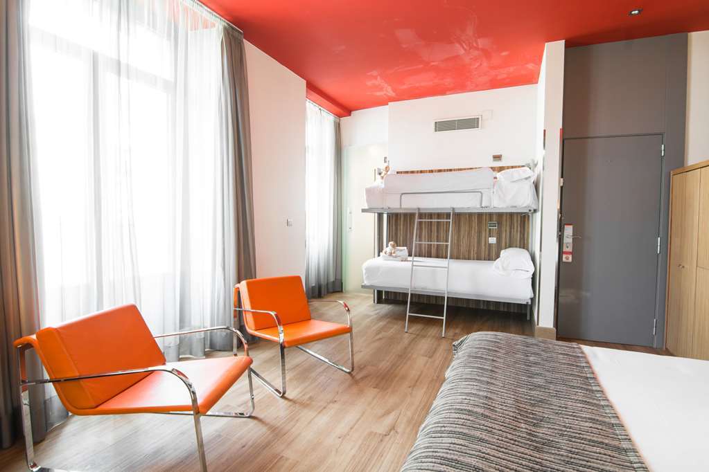 Petit Palace Plaza Del Carmen Madrid Rum bild